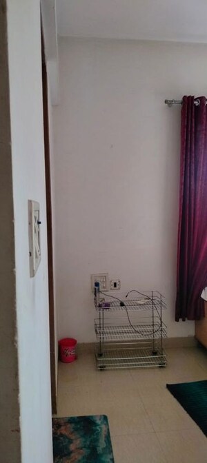 Room in 3 BHK Apartment at Pristine Prism, Aundh – for Rent