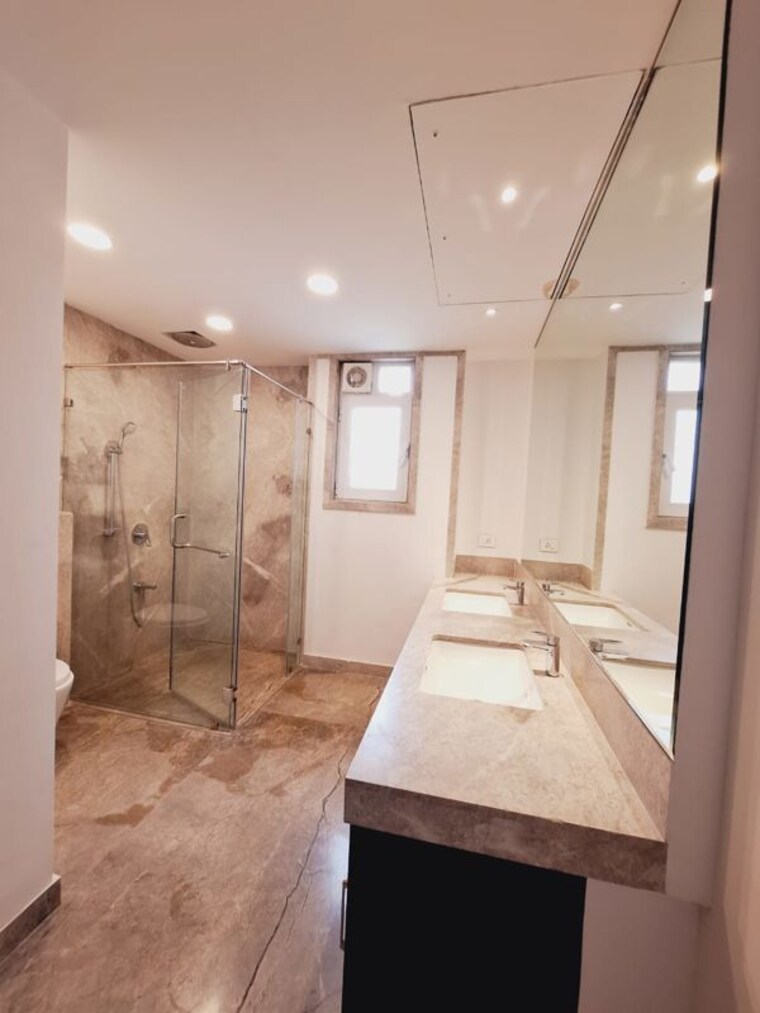 Bathroom, verde-residences 4 Bedroom 3800 Sq.Ft. Apartment In Kalyani Nagar Pune 10484796