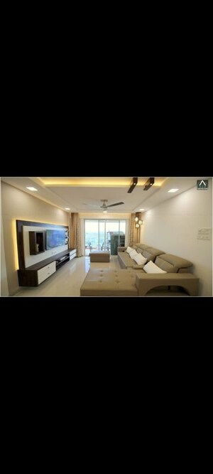1 BHK Apartment For Rent in Girnar Tower Parel, Parel