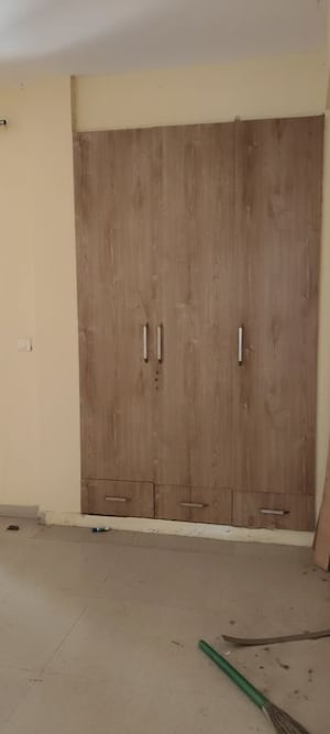 Room in 2.5 BHK Apartment at RPS Savana, Sector 88 – for Sale