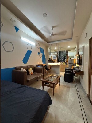 Team Area in 1 BHK Builder Floor at Sushant Lok I – for Rent