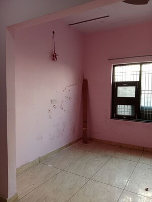 Room in 2 BHK Builder Floor at Huda – for Rent