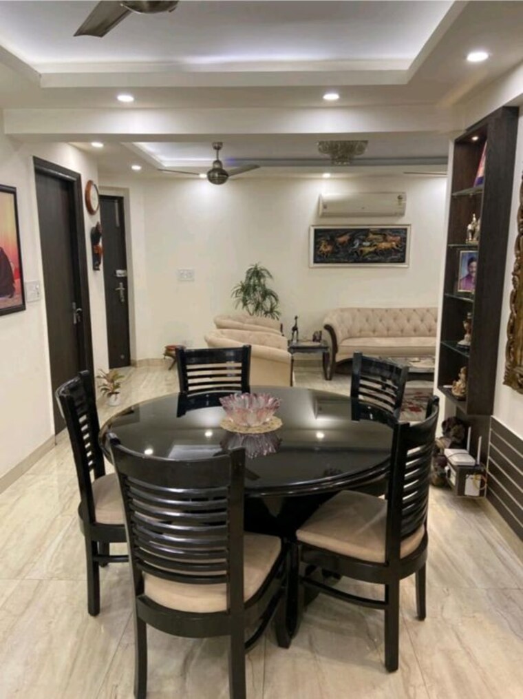 Team Area, jalvayu-towers 3 Bedroom 1500 Sq.Ft. Apartment In Sector 56 Gurgaon 10484903