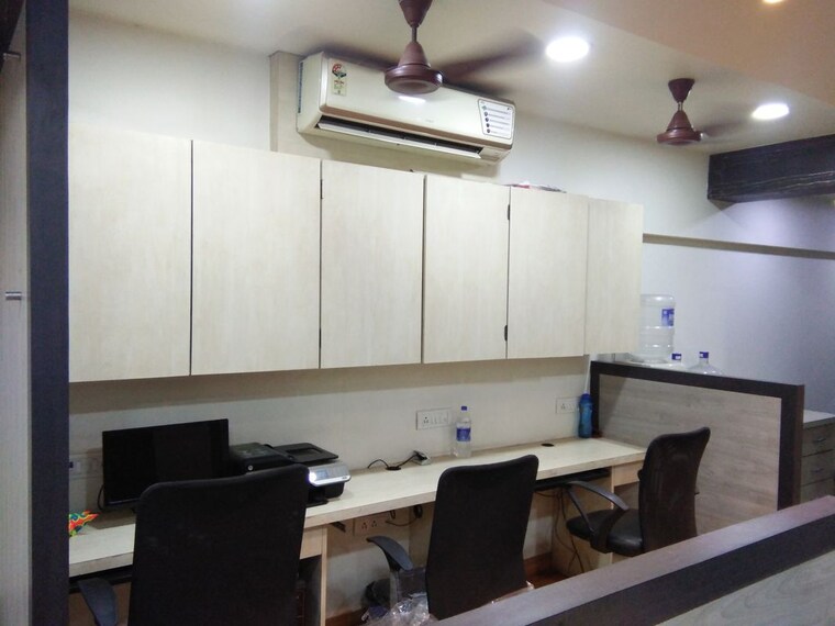 Team Area, cbd belapur sector 11 Commercial Office Space 785 Sq.Ft. In Cbd Belapur Sector 11 Navi Mumbai 10484927