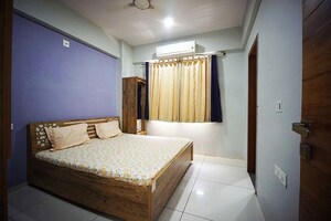 Bedroom in 2 BHK Apartment at Ellisbridge – for Sale