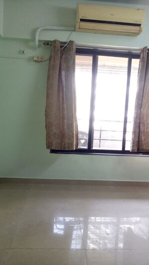 Room in 3 BHK Apartment at The Hard Rock, Kharghar – for Rent
