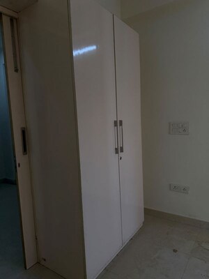 Room in 3 BHK Independent House at Sector 43 – for Sale