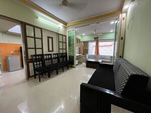 Living Room in 2 BHK Apartment at Mahim West – for Rent