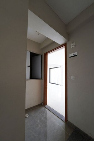 Room in 3 BHK Apartment at Ellisbridge – for Sale