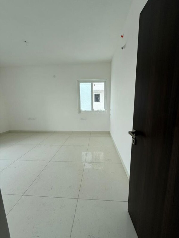 Room, smr-vinay-iconia-hyderabad 3 Bedroom 2030 Sq.Ft. Apartment In Kondapur Hyderabad 10485028