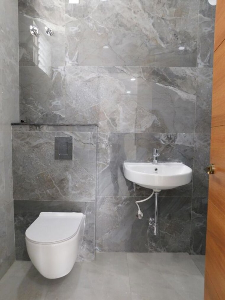 Bathroom, akshaya-homes-nagole 3 Bedroom 2500 Sq.Ft. Apartment In Nagole Hyderabad 10485001