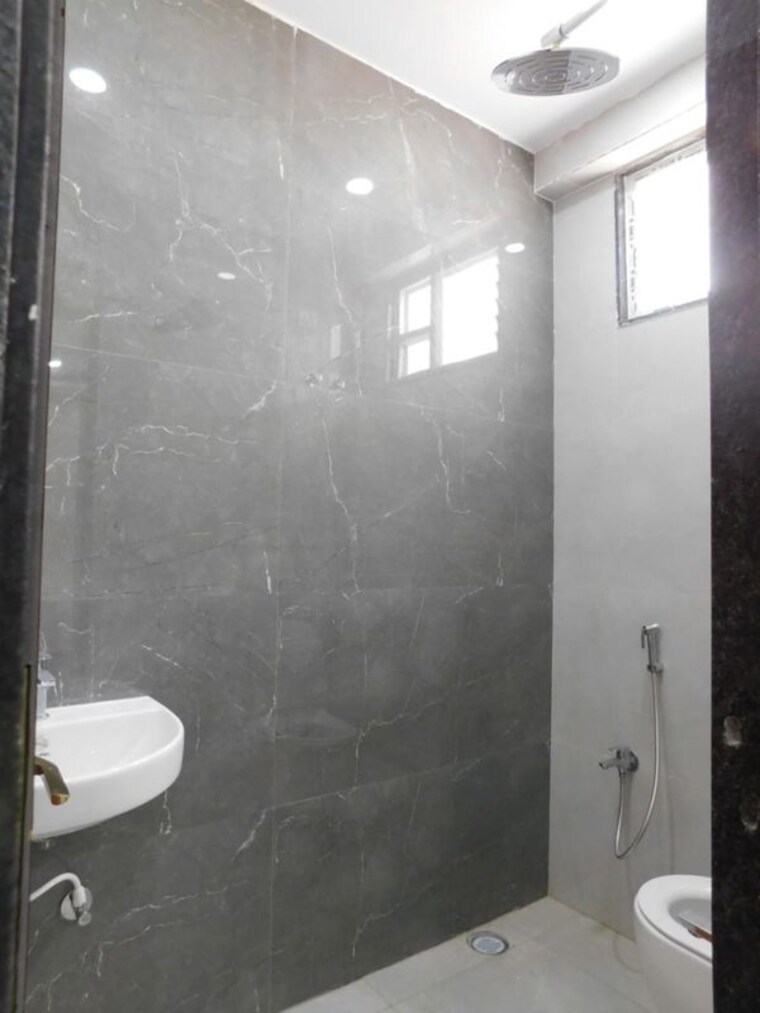 Bathroom, akshaya-homes-nagole 3 Bedroom 2500 Sq.Ft. Apartment In Nagole Hyderabad 10485001