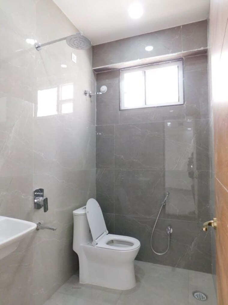 Bathroom, akshaya-homes-nagole 3 Bedroom 2500 Sq.Ft. Apartment In Nagole Hyderabad 10485001