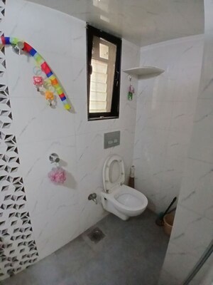 Bathroom in 2 BHK Apartment at Raheja Reflections, Kandivali East – for Rent