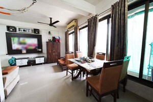 Gym in 2 BHK Apartment at Ellisbridge – for Sale