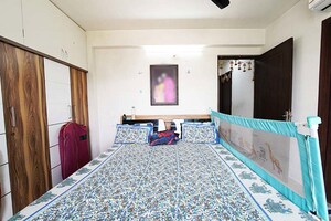Bedroom in 2 BHK Apartment at Ellisbridge – for Sale