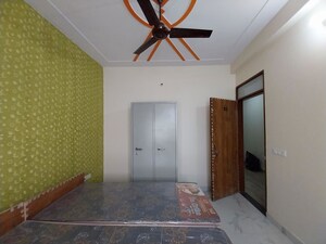 Room in  Pg at Hari Nagar – for Rent