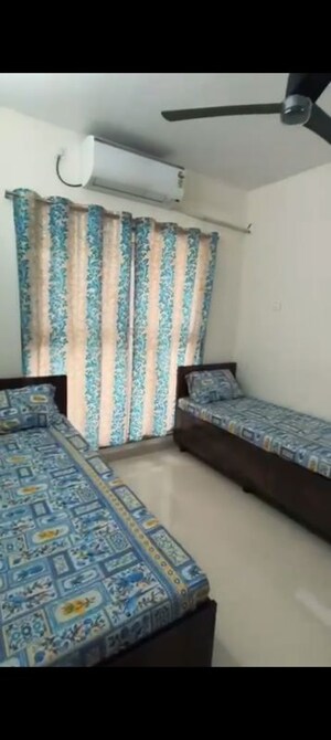 Bedroom in 2 BHK Apartment at Worli – for Rent