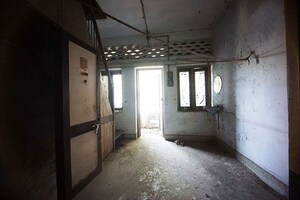 Room in  Showroom at Ellisbridge – for Sale