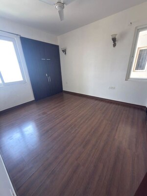 Room in 3 BHK Apartment at Conscient Heritage One, Sector 62 – for Rent
