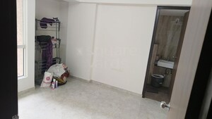 Room in 1 BHK Apartment at Lodha Amara, Kolshet Road – for Rent