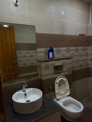 Bathroom in 6 BHK Independent House at Sector 19 – for Sale