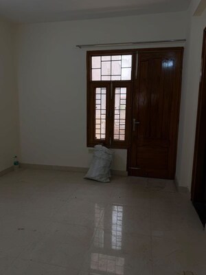 Room in 6 BHK Independent House at Sector 19 – for Sale