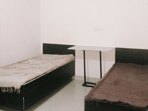  Pg For Rent in Budhera