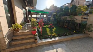6+ BHK Independent House – Exterior View View at Ardee Platinum Independent Floors, Sector 52 - for Sale