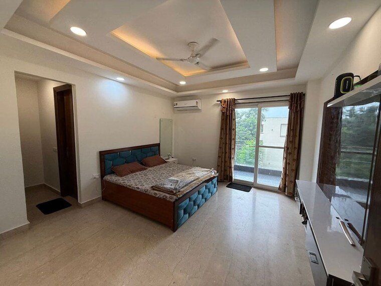 Living Room, palam vihar 4 Bedroom 300 Sq.Yd. Builder Floor In Palam Vihar Gurgaon 10485197