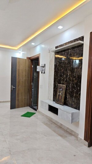 3 BHK Builder Floor For Sale in Mahindra Enclave