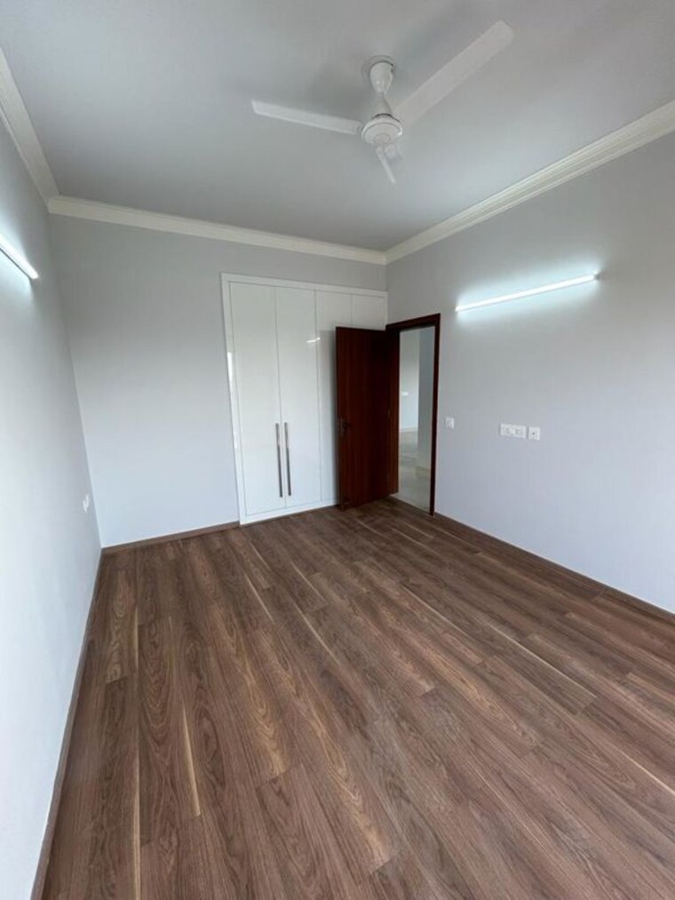 Room, central-park-flower-valley-aqua-front-towers 3 Bedroom 915 Sq.Ft. Apartment In Sohna Sector 33 Gurgaon 10485246