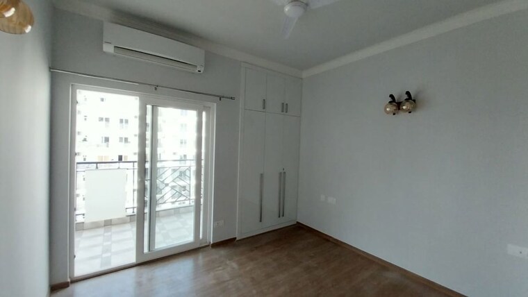 Room, central-park-flower-valley-aqua-front-towers 3 Bedroom 915 Sq.Ft. Apartment In Sohna Sector 33 Gurgaon 10485246