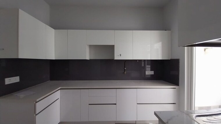 Kitchen, central-park-flower-valley-aqua-front-towers 3 Bedroom 915 Sq.Ft. Apartment In Sohna Sector 33 Gurgaon 10485246