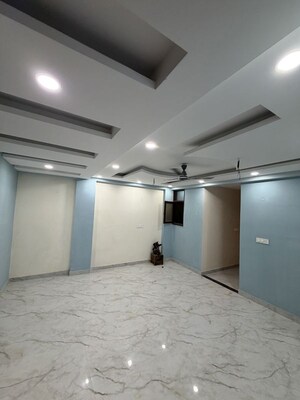 Room in 2 BHK Apartment at Sector 49 – for Rent