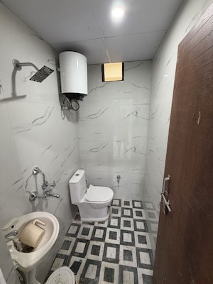 Bathroom in 2 BHK Apartment at Sector 49 – for Rent