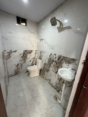 Bathroom in 2 BHK Apartment at Sector 49 – for Rent