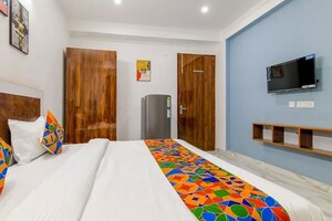 Bedroom in 1 BHK Builder Floor at Sector 40 – for Rent