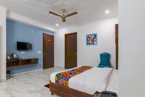 Bedroom in 1 BHK Builder Floor at Sector 40 – for Rent