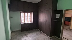 Room in 2 BHK Apartment at Lakdi Ka Pul – for Sale