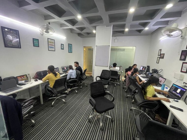 Gym, sector 63 Commercial Office Space 1000 Sq.Ft. In Sector 63 Noida 10485359