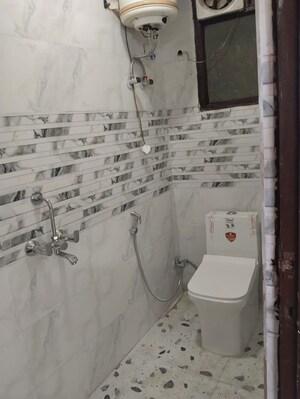 Bathroom in 1 BHK Builder Floor at Neb Sarai – for Rent