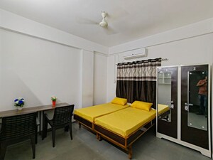  Pg For Rent in Nandanvan