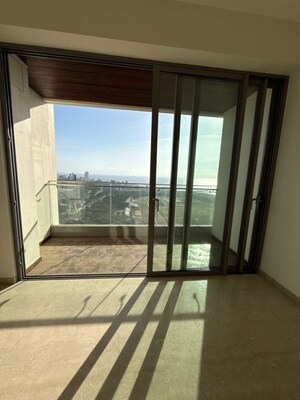  Office Space For Rent in Piramal Mahalaxmi, Mahalaxmi