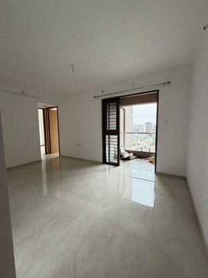 Room in 2 BHK Apartment at Excellaa Tremont, Keshav Nagar – for Rent