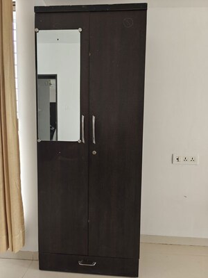 Furnished Amenities in 2 BHK Apartment at Alcon Renaissant, Kharadi – for Rent