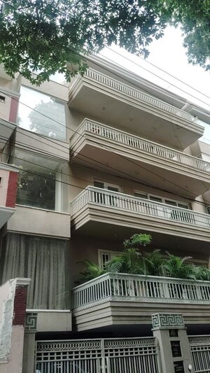 4 BHK Builder Floor – Exterior View View at Safdarjung Enclave - for Rent