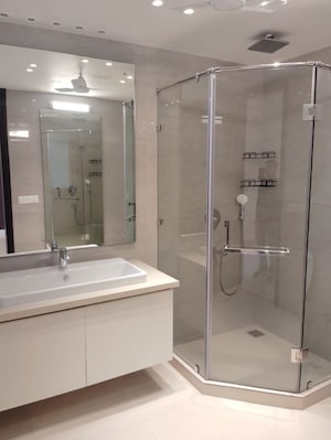 Bathroom in 4 BHK Builder Floor at Safdarjung Enclave – for Rent