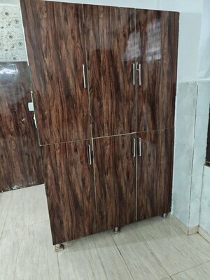 Furnished Amenities in 6 BHK Independent House at Lajpat Nagar I – for Sale