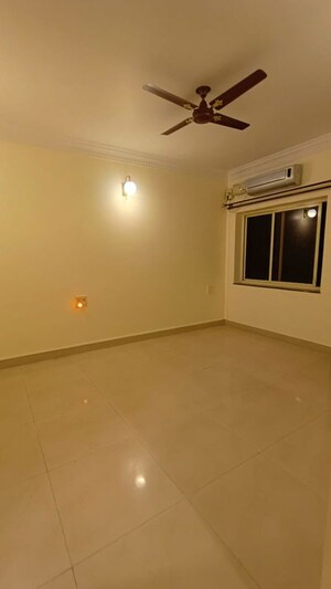 Room in 3 BHK Independent House at Richmond Town – for Rent